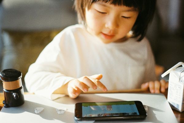 Les meilleurs smartphones pour améliorer l'apprentissage des enfants